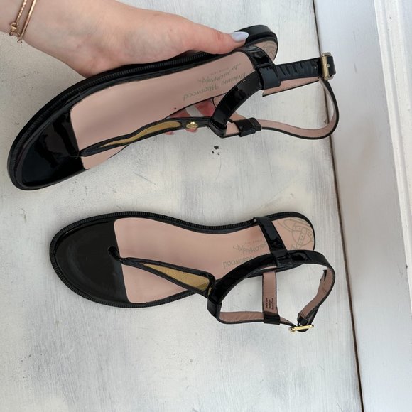 Vivienne Westwood T-strap Buckle Flat Sandals 40 Black Patent Leather Mesh Vamp - Picture 2 of 8